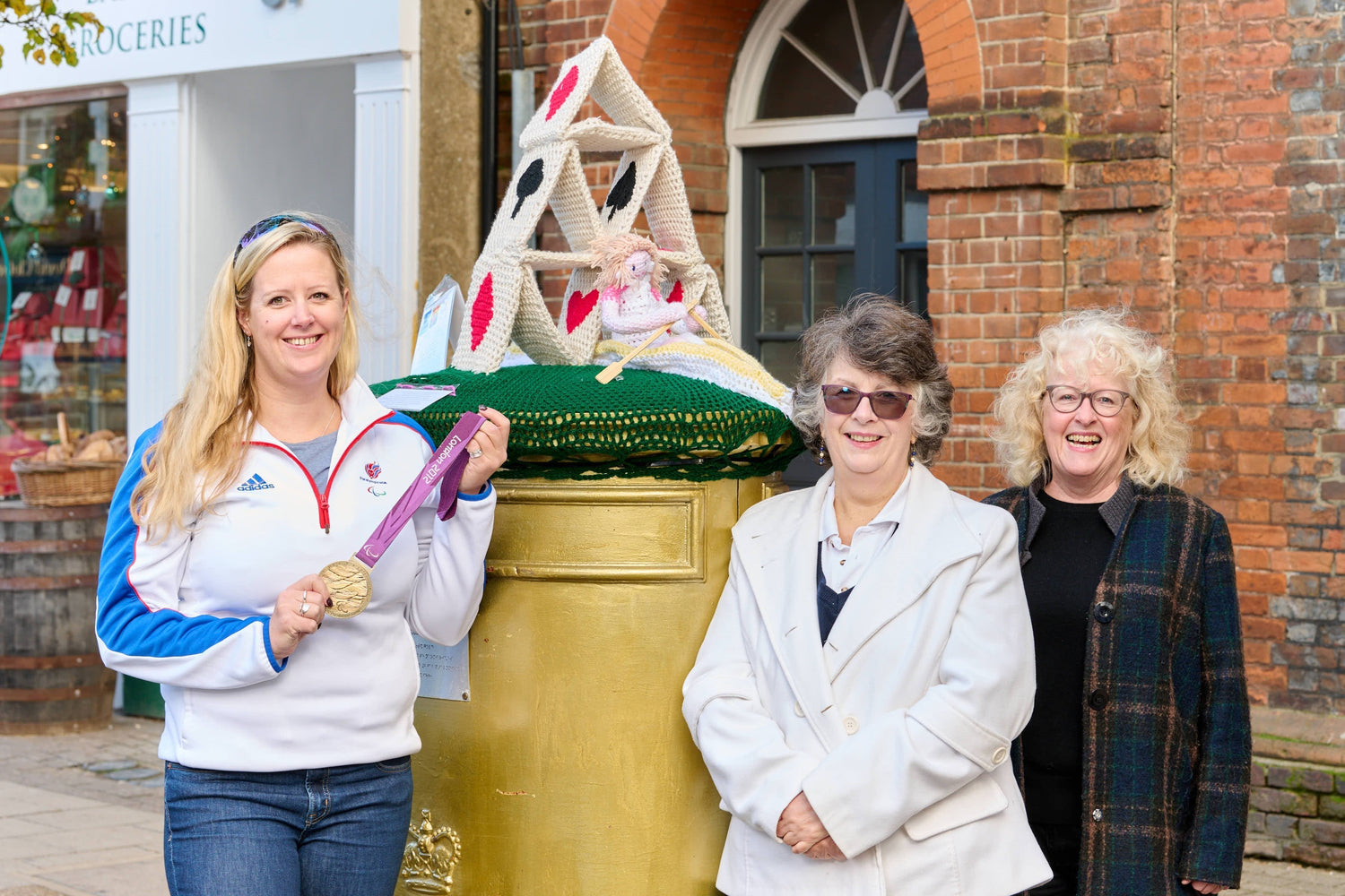 Henley WI share the love with Marlow